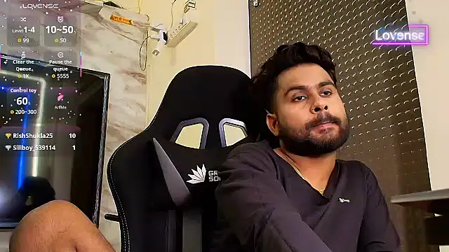 SilverShade3 Chat XXX live