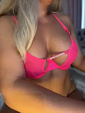 PinaColaBoomn Live XXX chat