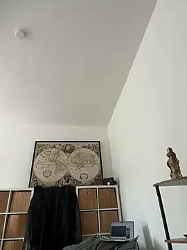 SkinnyLilly Live XXX Chat