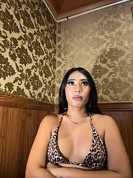 hugecock_tamira Adlı Modelin Web Kamerası Şovu