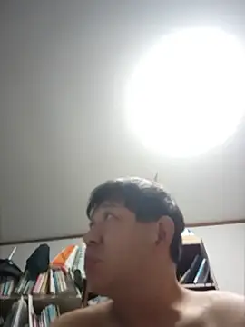 Chat +18 de 07YUKIO ao vivo