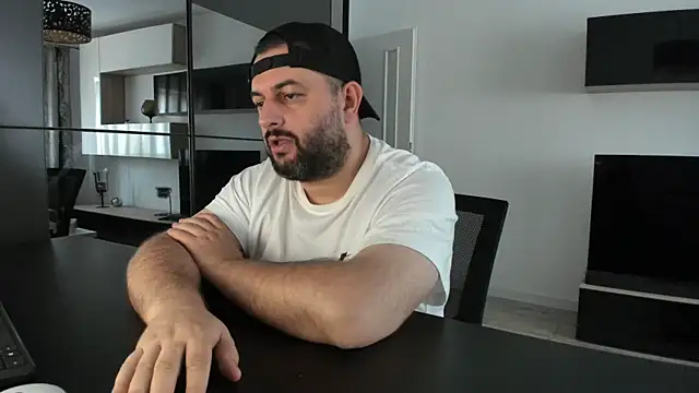 DravenPeak's Live XXX Chat