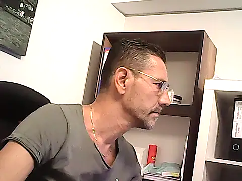 دردشة mastercharisma35 الجنسية المباشرة