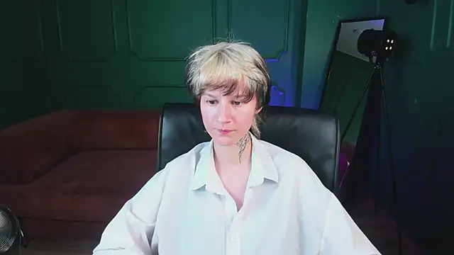 Chat +18 de Senpai_Sins ao vivo