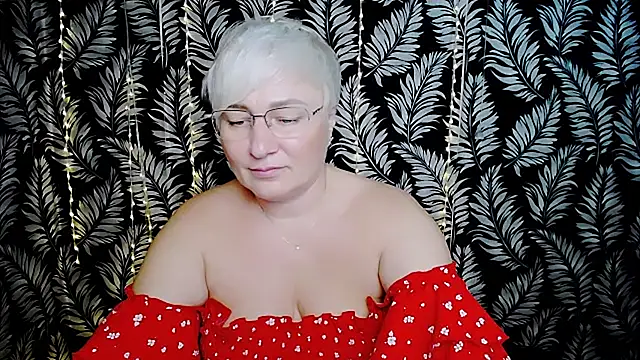 Olivia_playful: онлайн-секс-чат