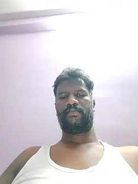Paramkeerthi 即時 XXX 聊天