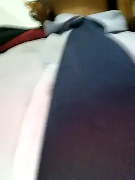 Chat +18 de Angela__05 ao vivo