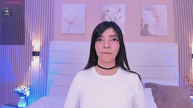 LisaLain Chat XXX in diretta