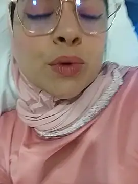 צ'אט XXX בשידור חי של alia_asad