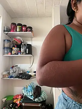 emmyjhonson07's Live XXX Chat