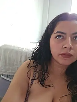 Maryy_01 XXX чат на живо