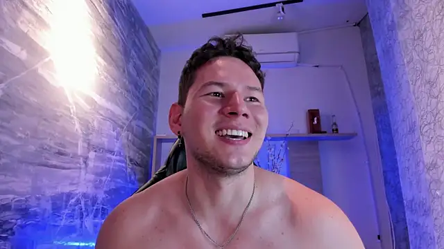 Izui_Pierce Webcam Show