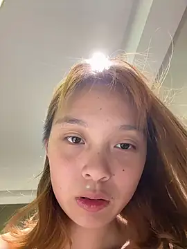 yangyang520-18girl Show in webcam