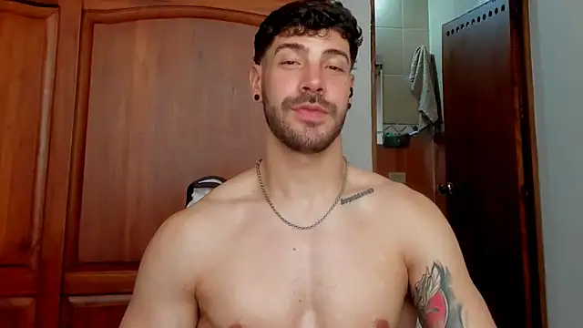 Guyinthemountain 라이브 XXX 채팅