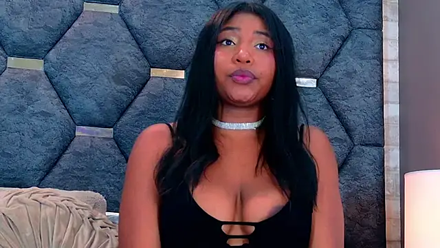 VanessaGlenn Chat XXX in diretta