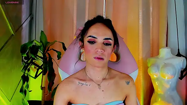 Cristal_Gem1 Adlı Modelin Canlı XXX Sohbeti