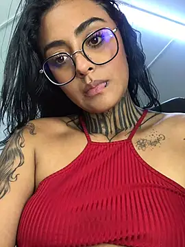 Chat +18 de Lovely_celeste ao vivo