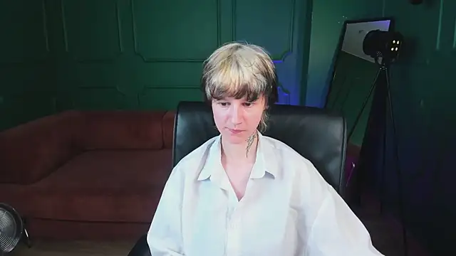 Chat +18 de Senpai_Sins ao vivo