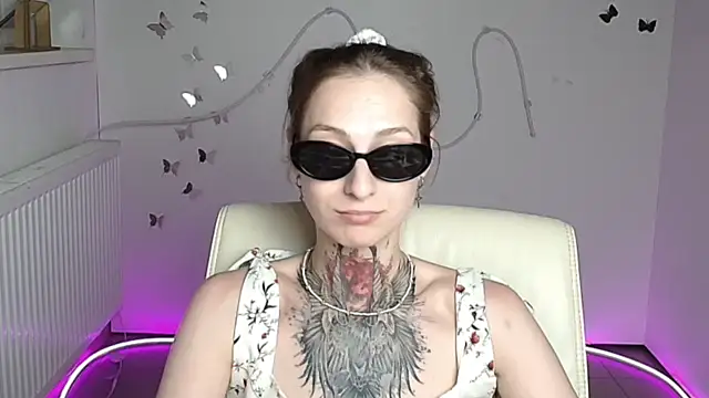Esmi_Winter Live XXX-Chat