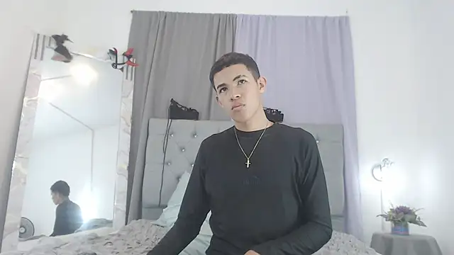 RoySteven Chat XXX live