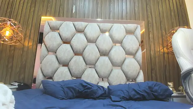 Онлайн чат XXX Colby_driscoll