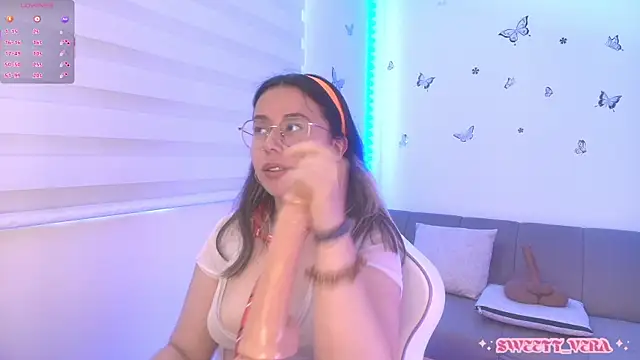 sweettvera Chat XXX live