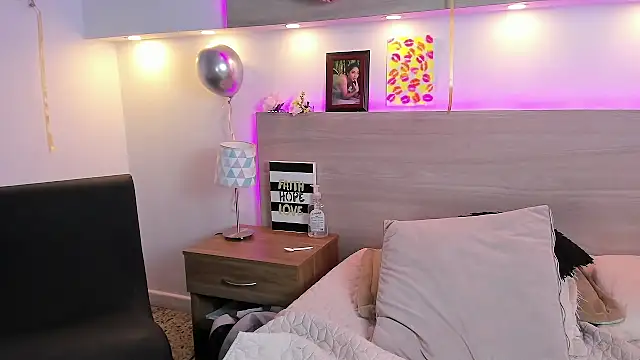 Nina-Mars' Live XXX Chat