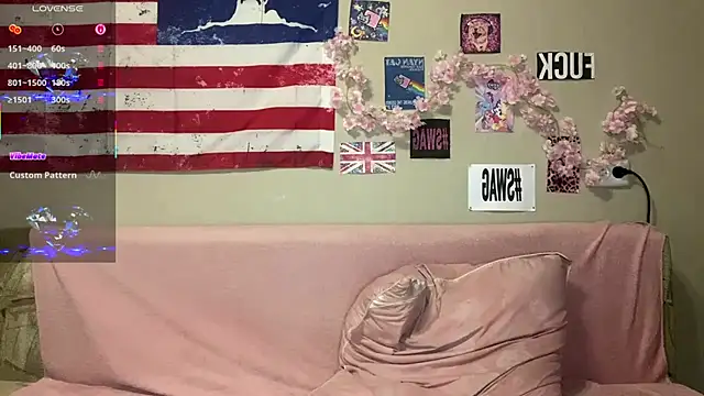XXX chat uživo modela kittywithu