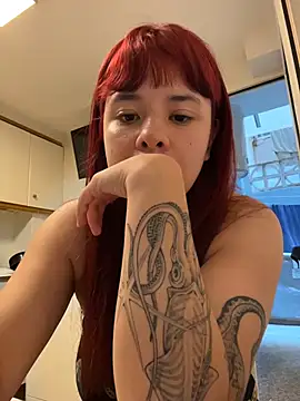 دردشة Canneela الجنسية المباشرة