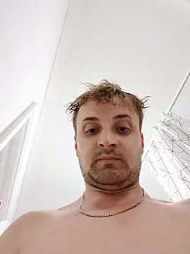 XXX chat uživo modela Levarboy