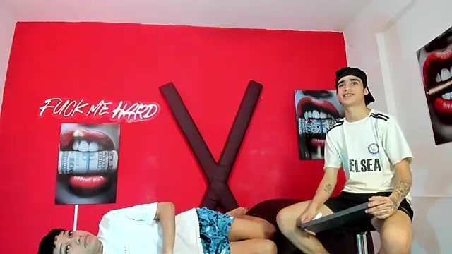 Chat XXX en directo de KING_LOVERS1