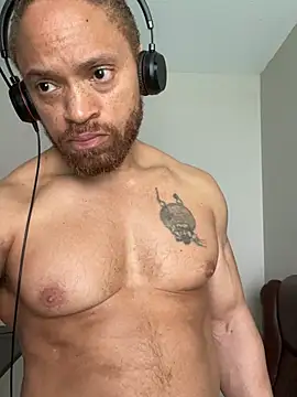 Fathero1time Live XXX-Chat