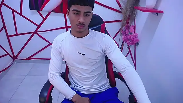 Chat +18 de oliver-parker ao vivo