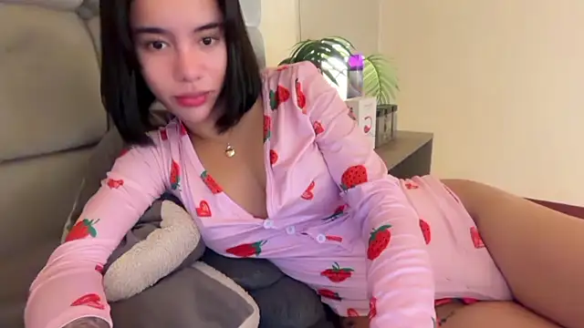 youngstunnagirl Live XXX Chat