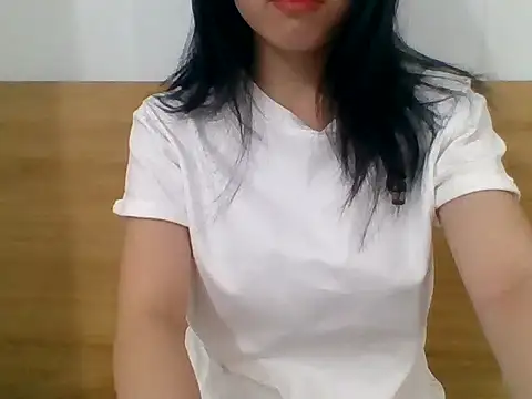 kiraa-007's Live XXX Chat