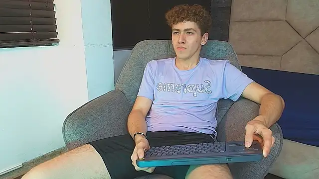 Tyler_Mcreyn Live XXX chat