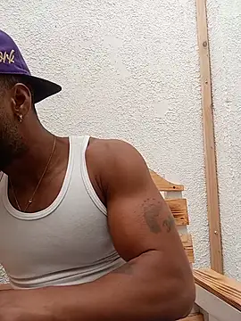 Dante_Knox Adlı Modelin Canlı XXX Sohbeti