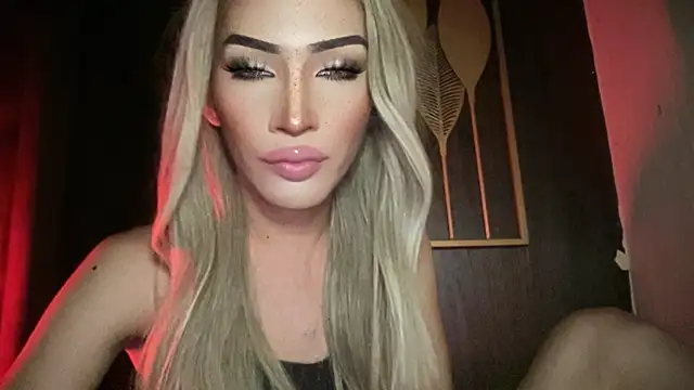 Alicegreenexx: διαδικτυακό σόου στην κάμερα