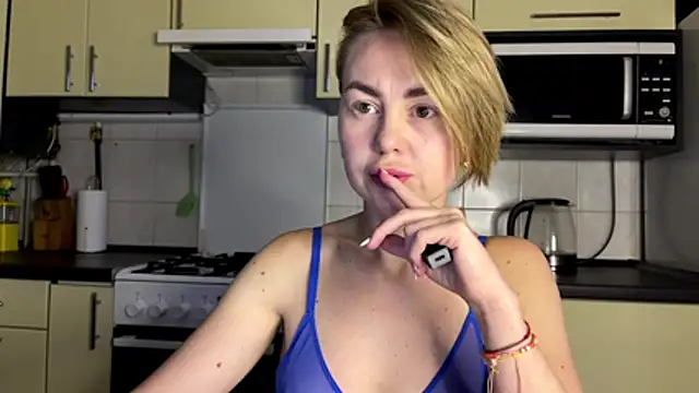 Chat +18 de MartaLuna_ ao vivo