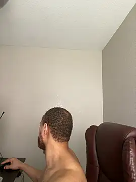 Fathero1time Adlı Modelin Canlı XXX Sohbeti