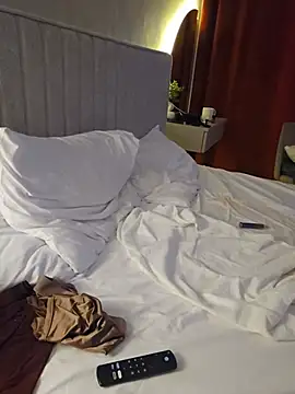 Chat XXX ao vivo de Lokomo32