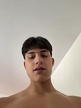 Lander_Cruz's Live XXX Chat