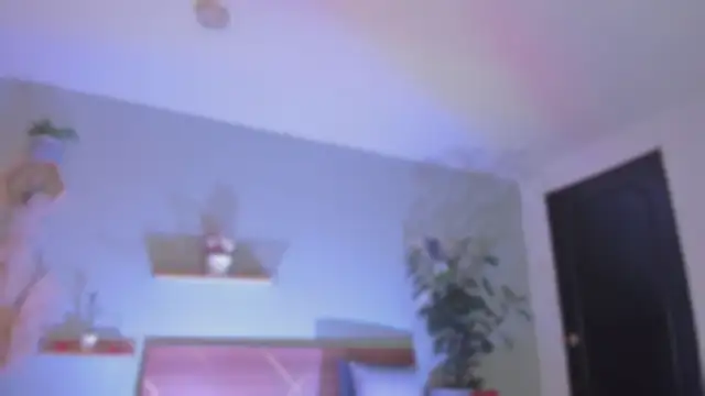 צ'אט XXX בשידור חי של YariRose
