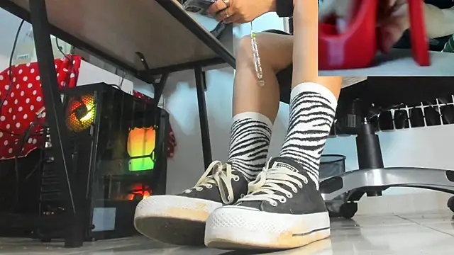 Chat +18 de MissAlmaFenix ao vivo