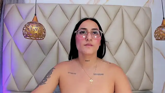 Ibbie_drastic's Live XXX Chat