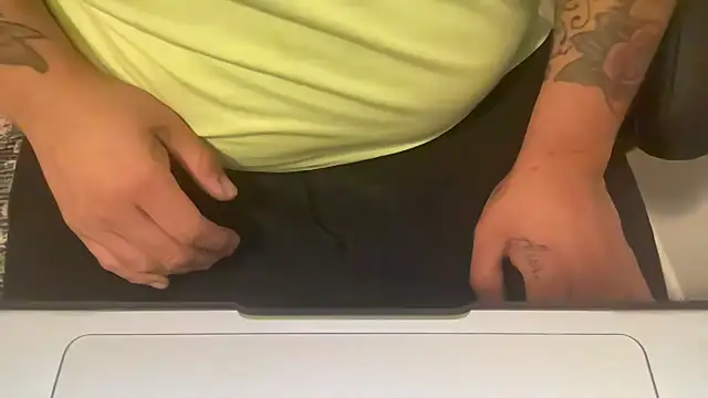 chubbycloudybottomのウェブカメラショー