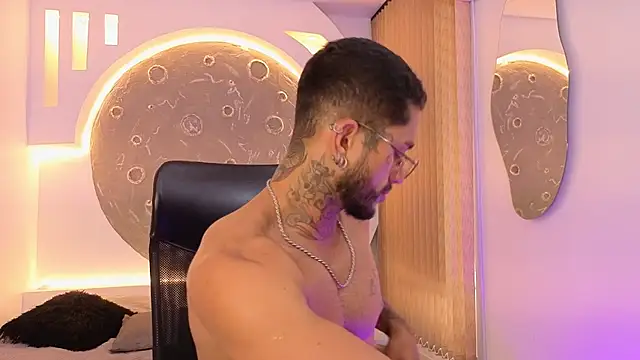 XXX chat uživo modela Alanrodgers