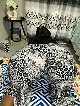 צ'אט XXX בשידור חי של Nicole_bash