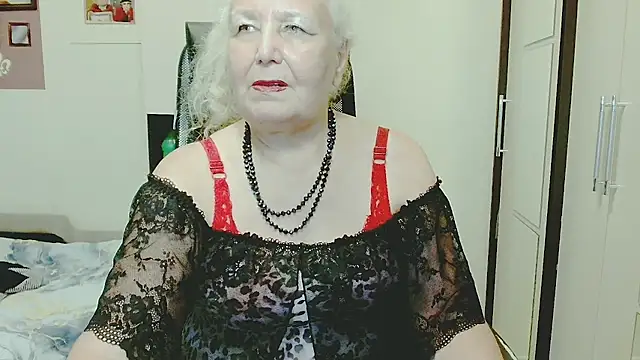 Chat XXX en directo de GrannyAlisa