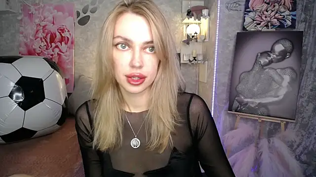 NickyAdamidi's Live XXX Chat